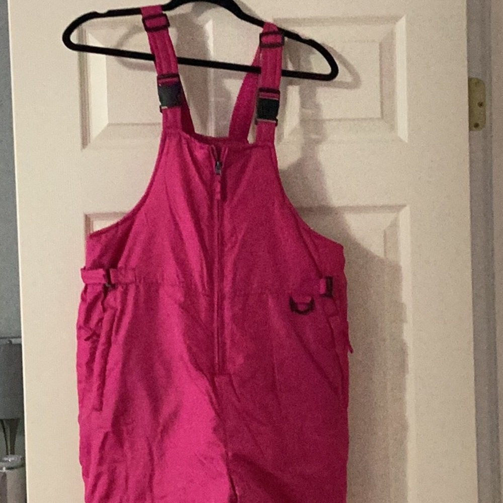 Kids full length snowsuit, hot pink size 14/16 kids